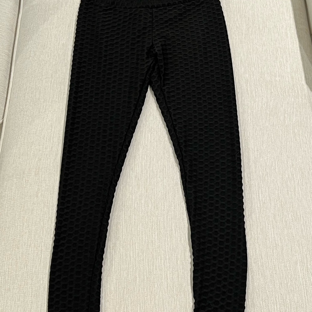 Black Textured Women’s Leggings